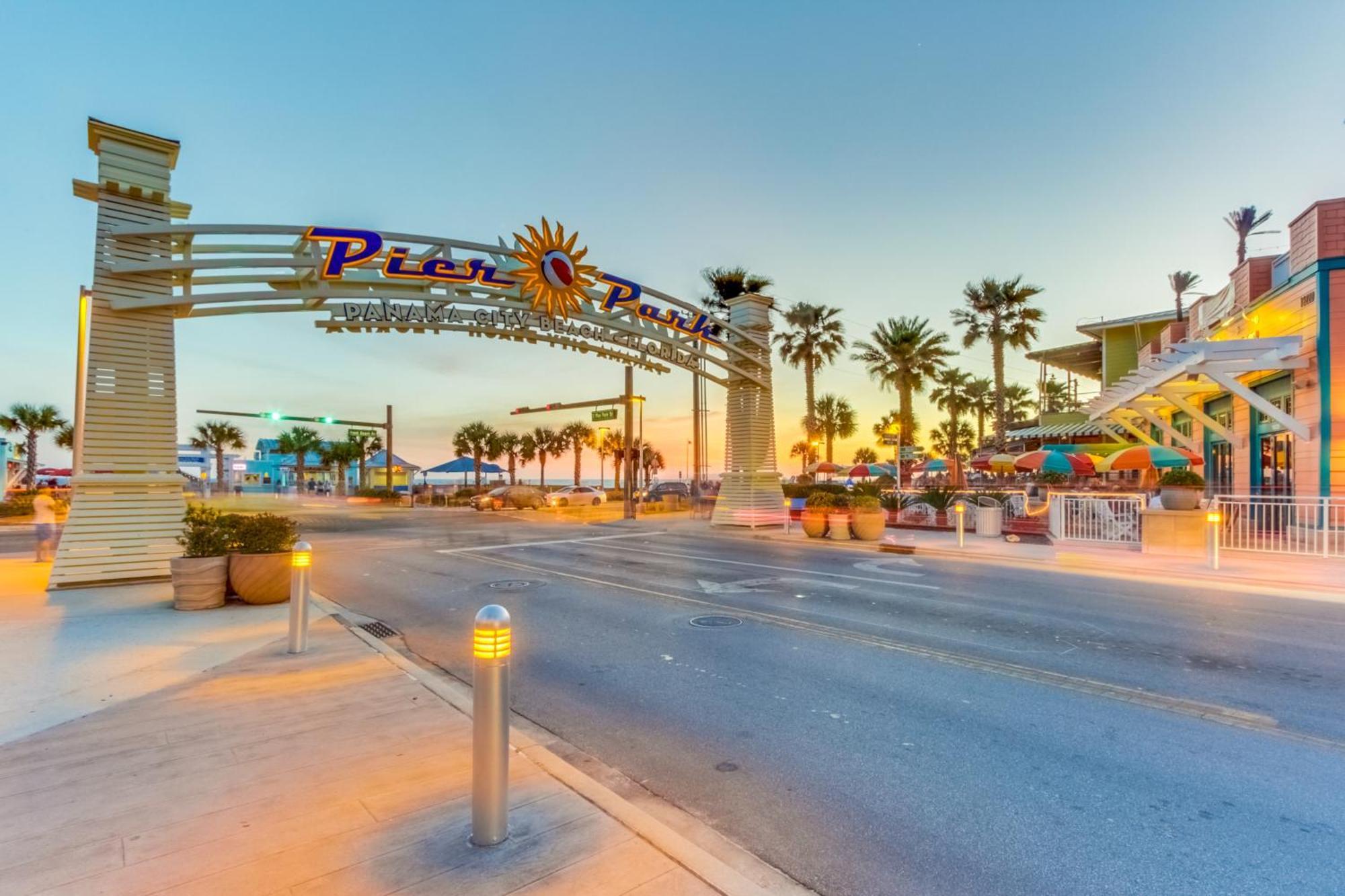 Emerald Isle Panama City Beach Rom bilde